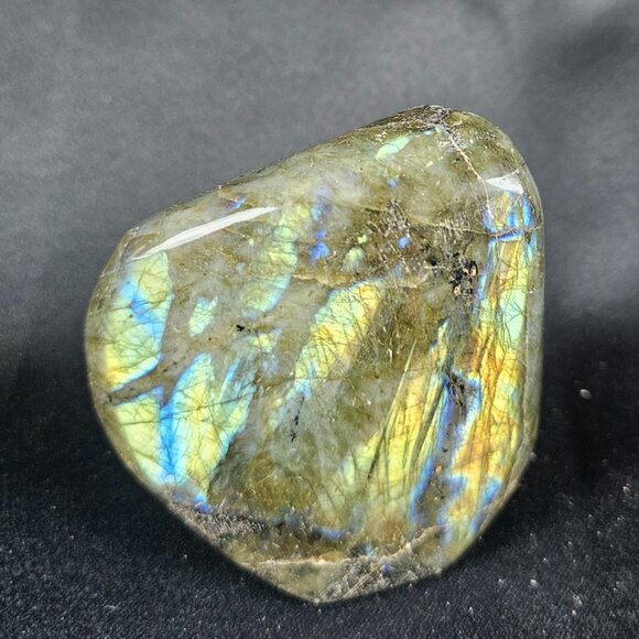 Labradorite - Picture 4 of 7